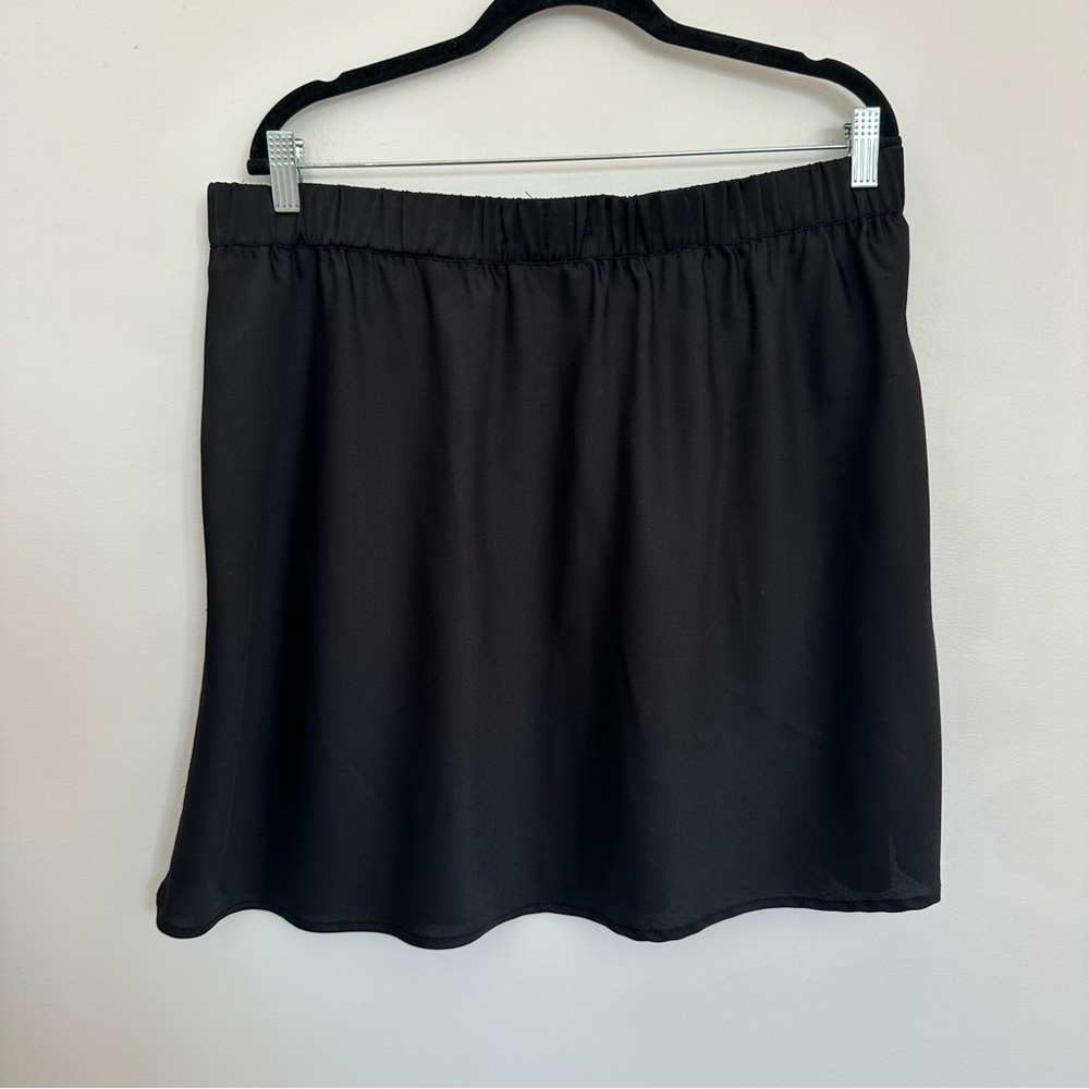 Vero Moda Classic Black Mini Skirt - Picture 3 of 4